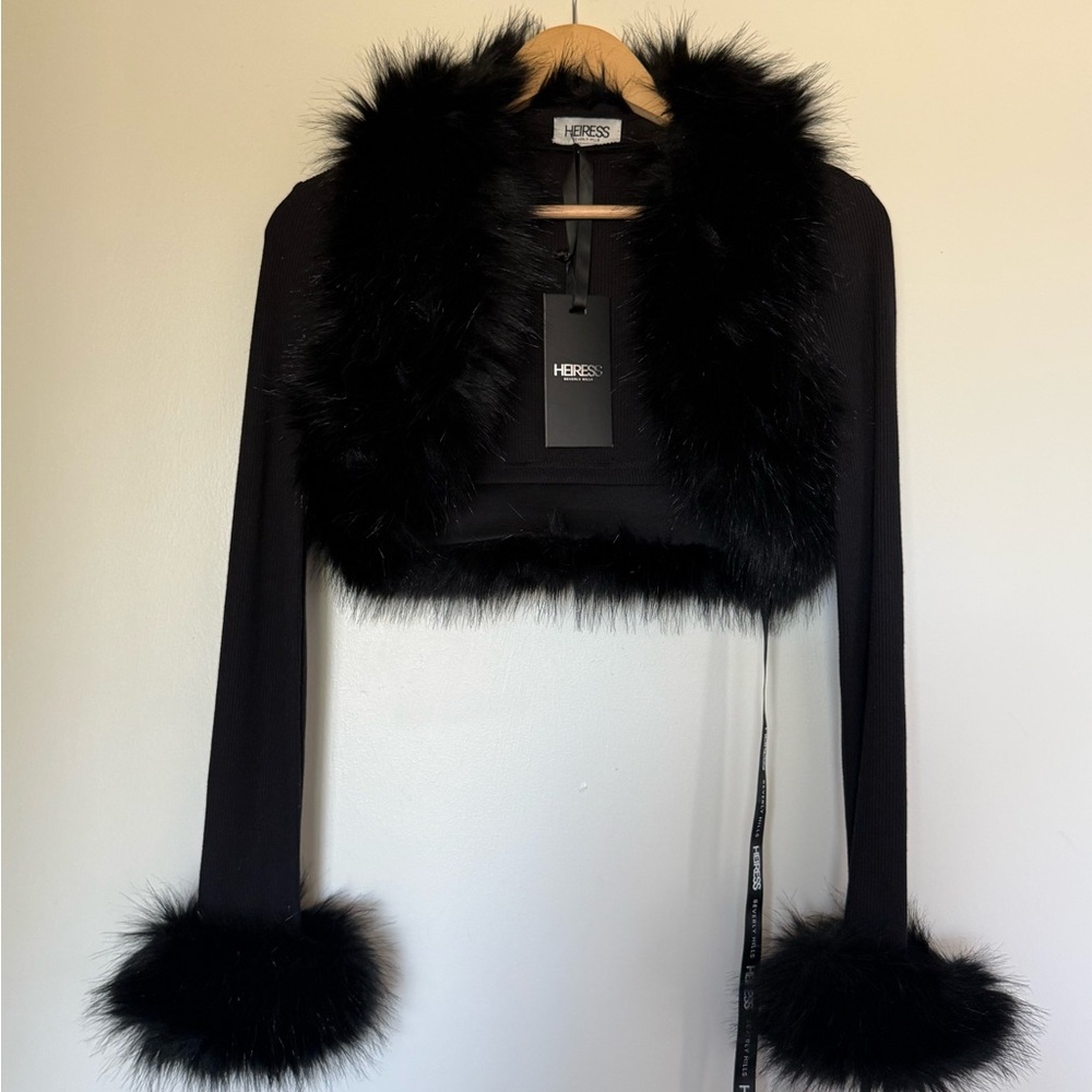 Heiress Beverly Hills Black Faux Fur Trim Cropped Bolero